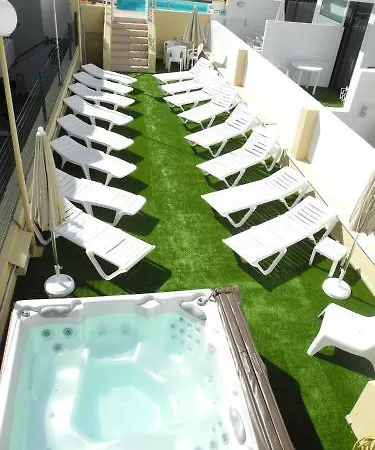Mocanes Apartment